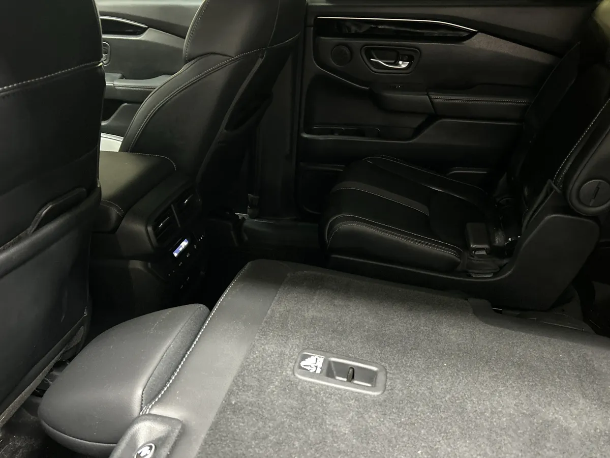 2024 Honda Pilot EX-L 7 Passenger thumbnail 9