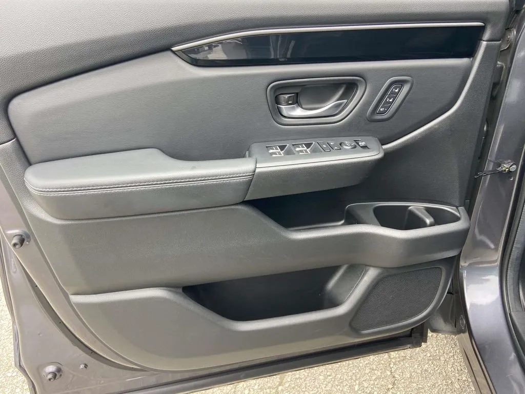 2024 Honda Pilot EX-L thumbnail 15