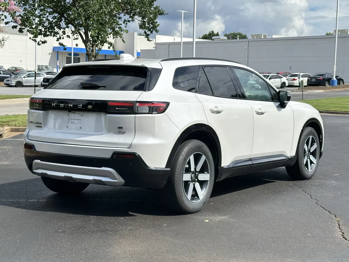 2024 Honda Prologue Touring AWD thumbnail 12