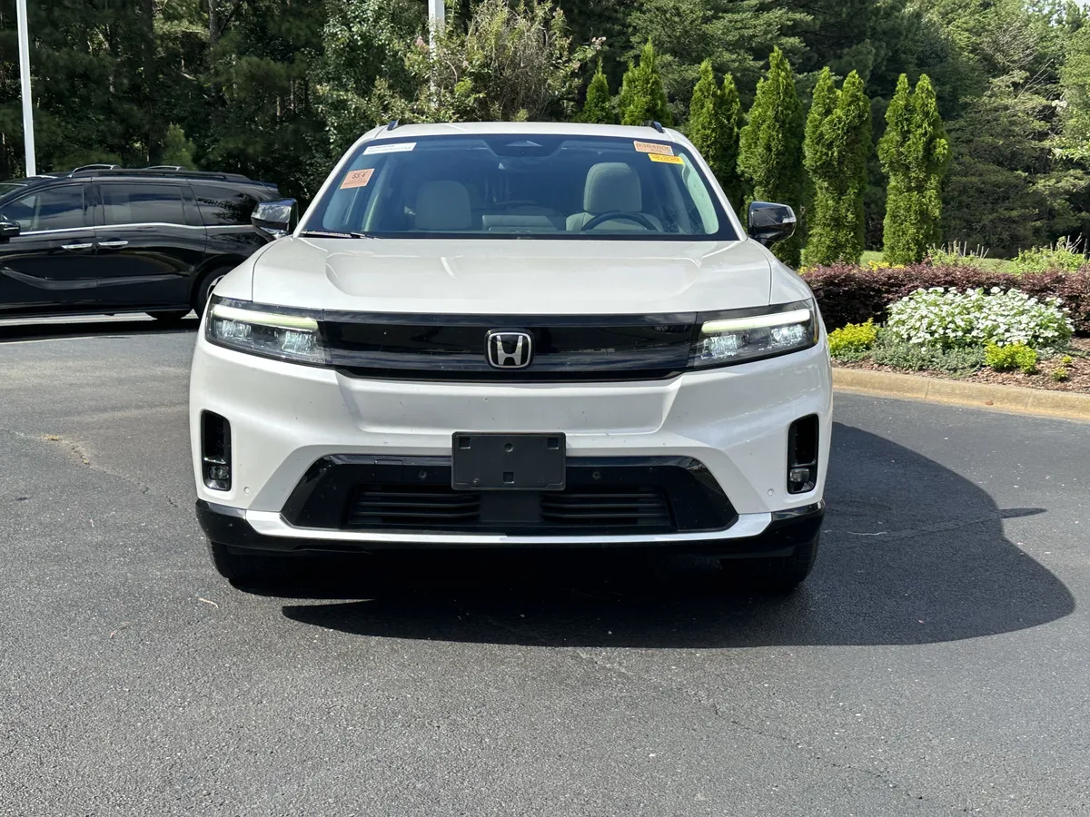 2024 Honda Prologue Touring AWD thumbnail 2