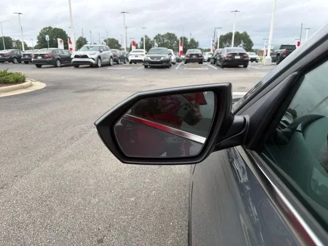 2024 Hyundai Elantra Limited thumbnail 22