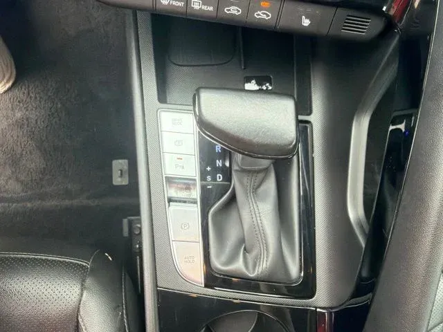 2024 Hyundai Elantra Limited thumbnail 40