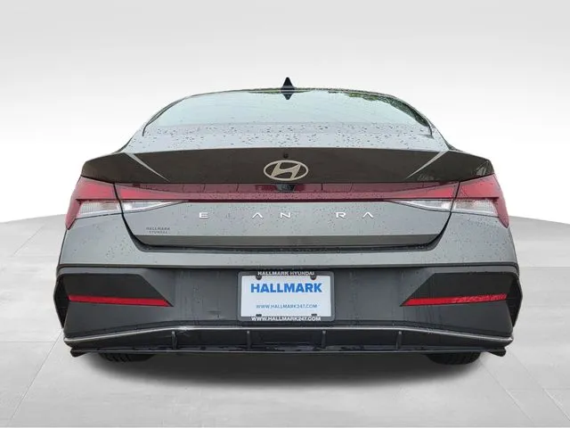 2024 Hyundai Elantra SEL thumbnail 5