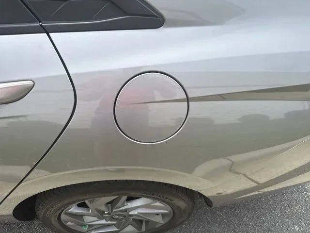 2024 Hyundai Elantra SEL thumbnail 13