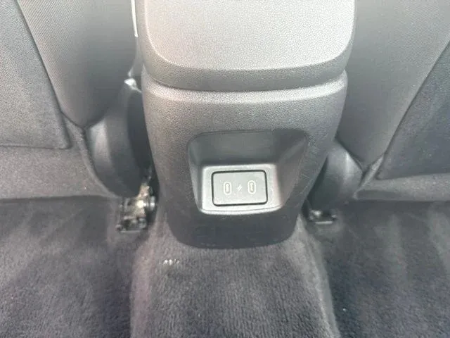 2024 Hyundai Elantra SEL thumbnail 18