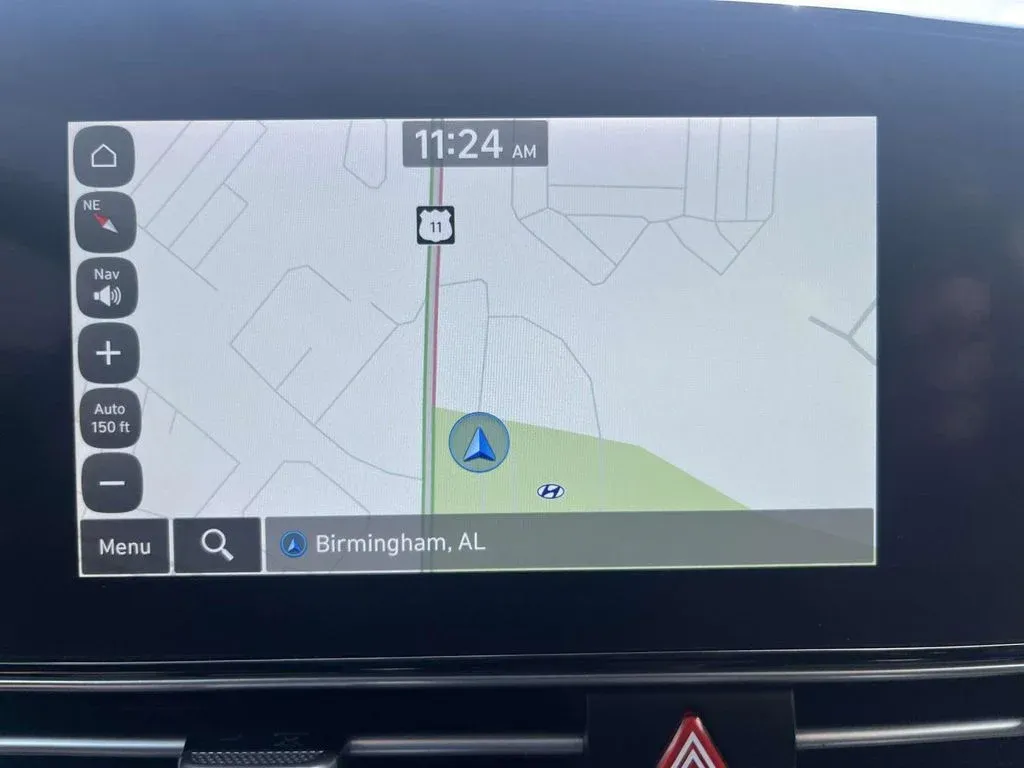 2024 Hyundai Elantra SEL thumbnail 23