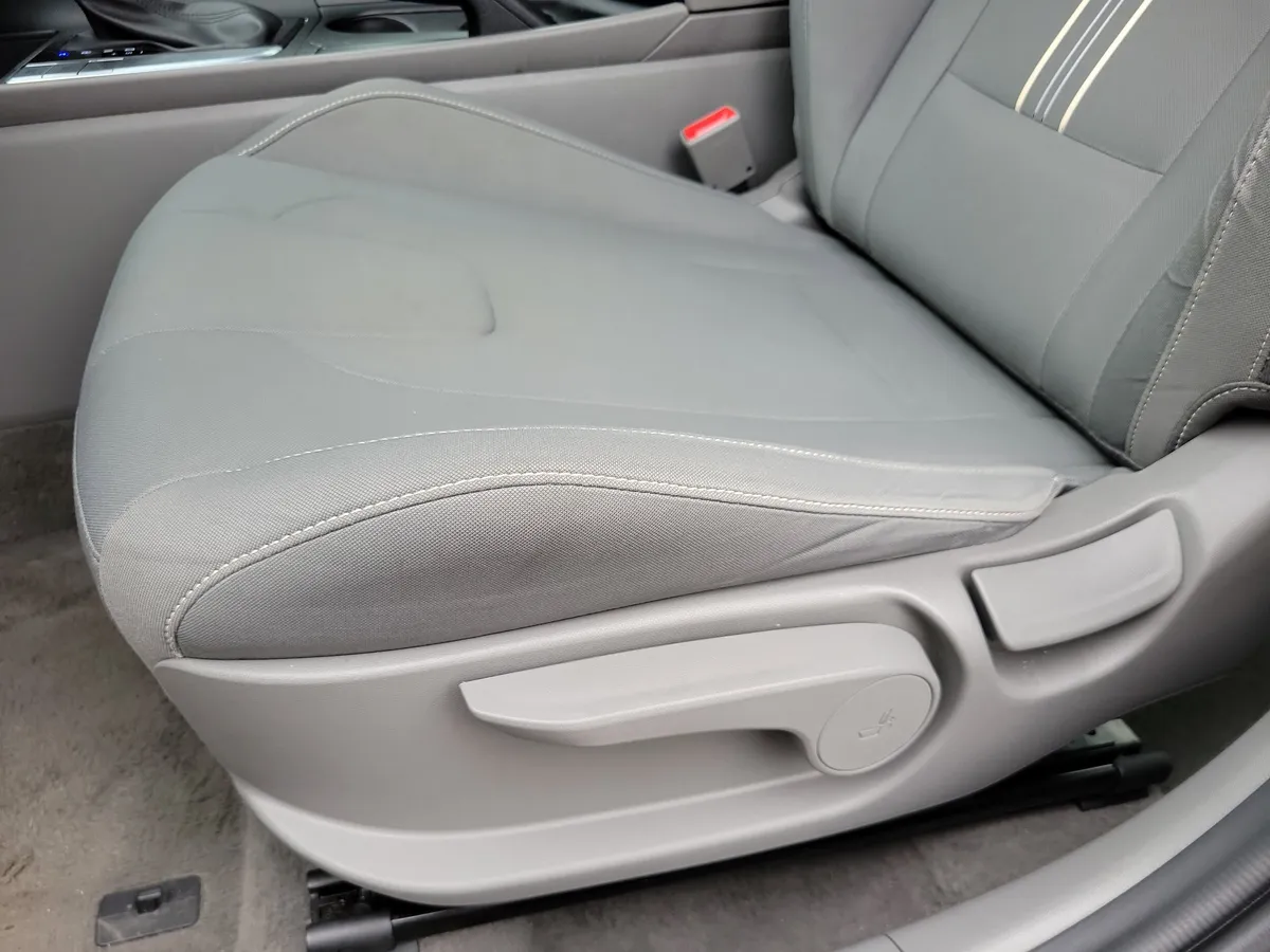 2024 Hyundai Elantra SEL thumbnail 10