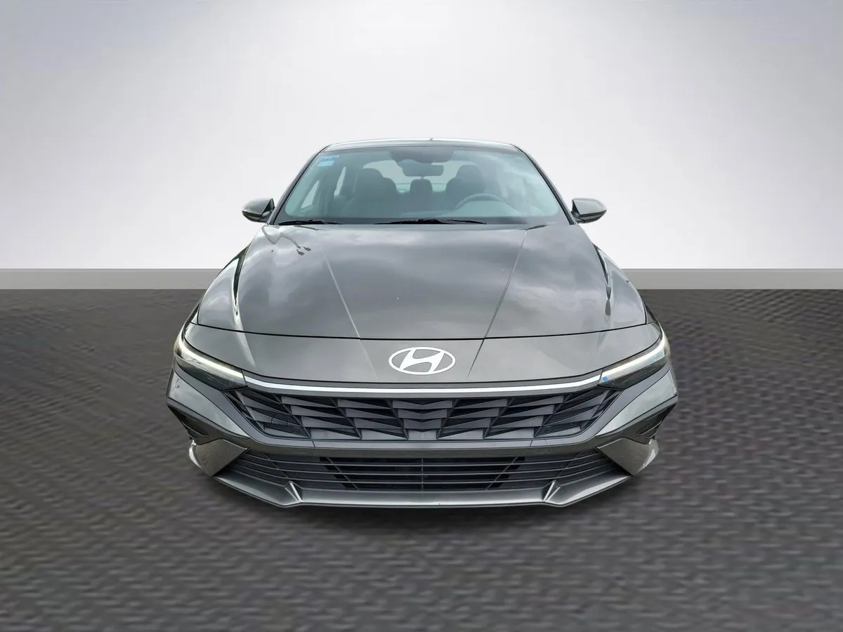 2024 Hyundai Elantra SEL thumbnail 2