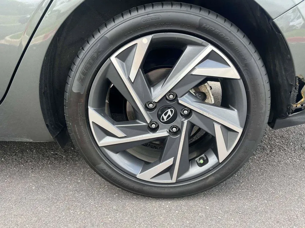 2024 Hyundai Elantra SEL thumbnail 7