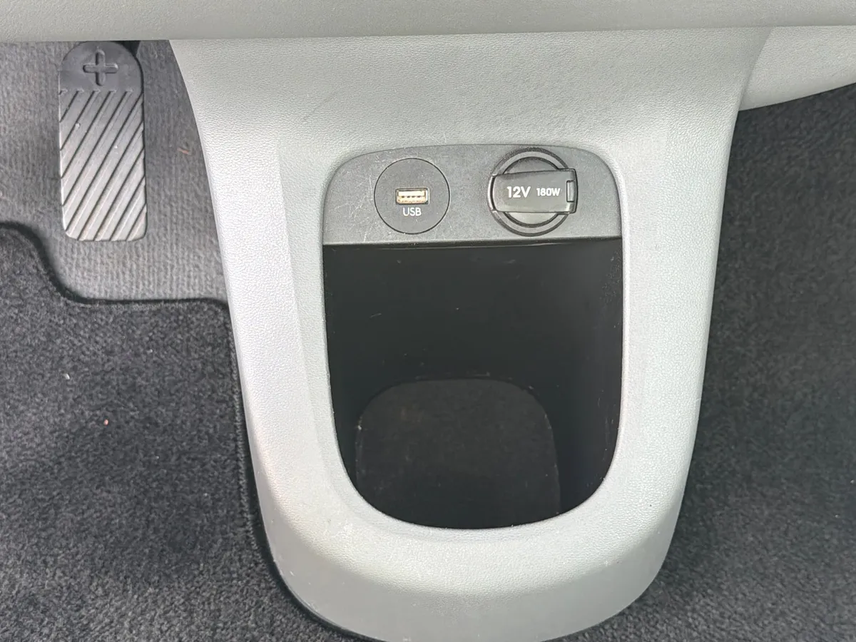 2024 Hyundai IONIQ 5 Limited thumbnail 11