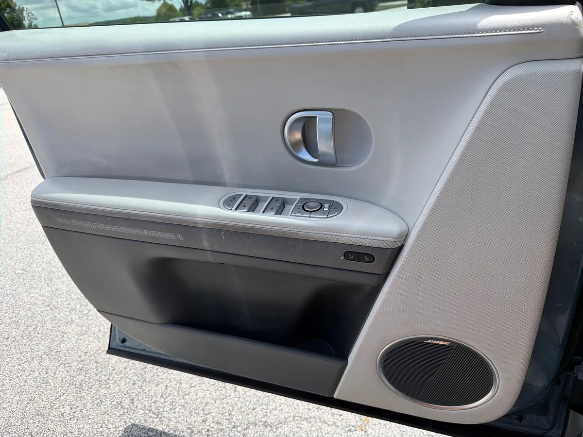 2024 Hyundai IONIQ 5 Limited thumbnail 19