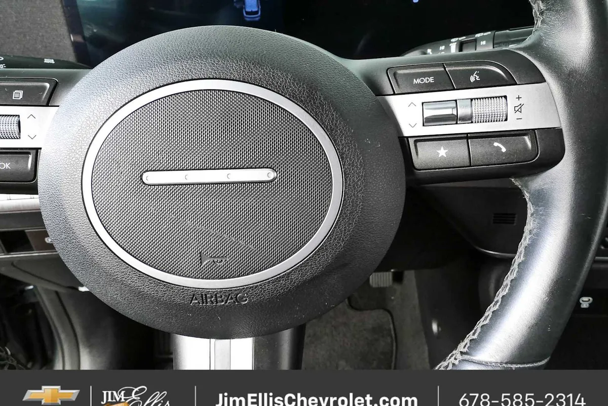 2024 Hyundai Kona SEL thumbnail 11