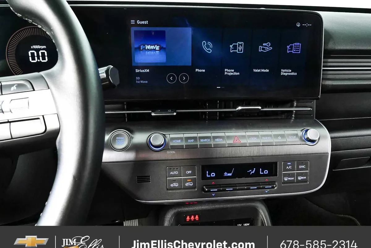 2024 Hyundai Kona SEL thumbnail 12