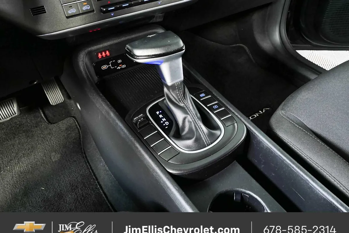 2024 Hyundai Kona SEL thumbnail 16