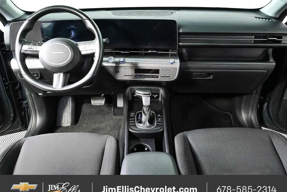 2024 Hyundai Kona SEL thumbnail 17