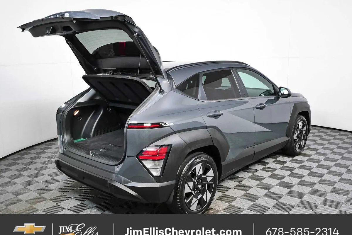 2024 Hyundai Kona SEL thumbnail 24