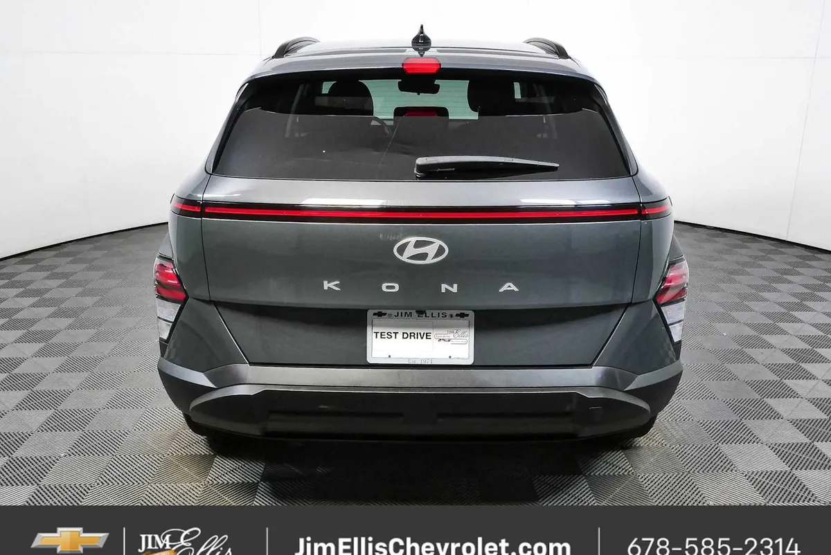 2024 Hyundai Kona SEL thumbnail 26