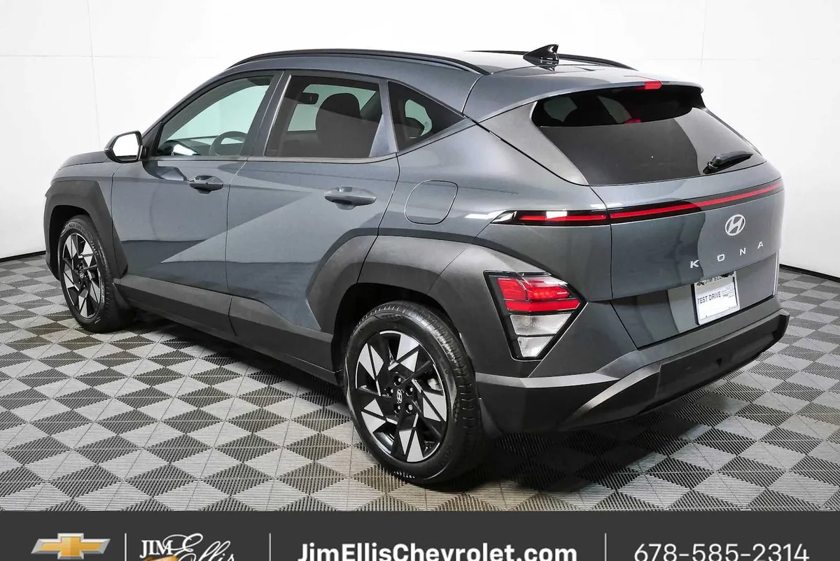 2024 Hyundai Kona SEL thumbnail 27