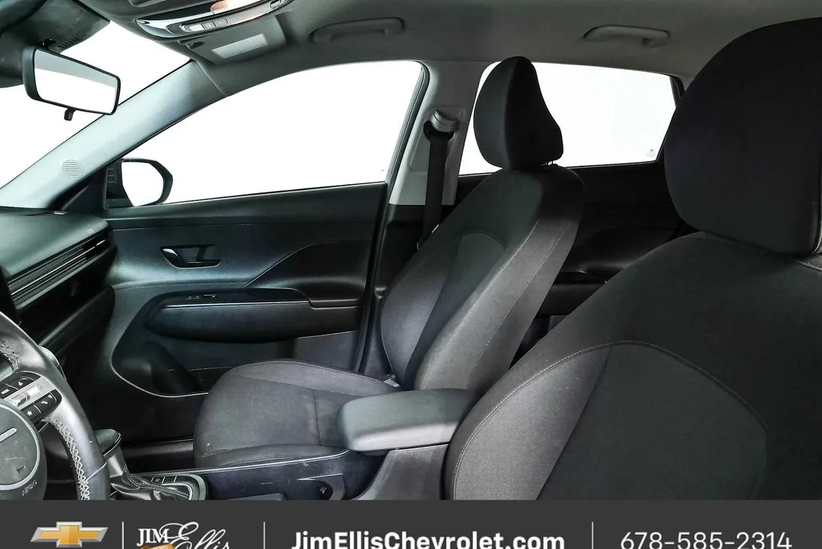 2024 Hyundai Kona SEL thumbnail 5