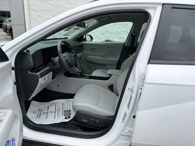 2024 Hyundai Kona SEL thumbnail 27