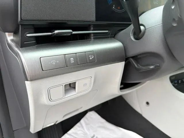 2024 Hyundai Kona SEL thumbnail 31