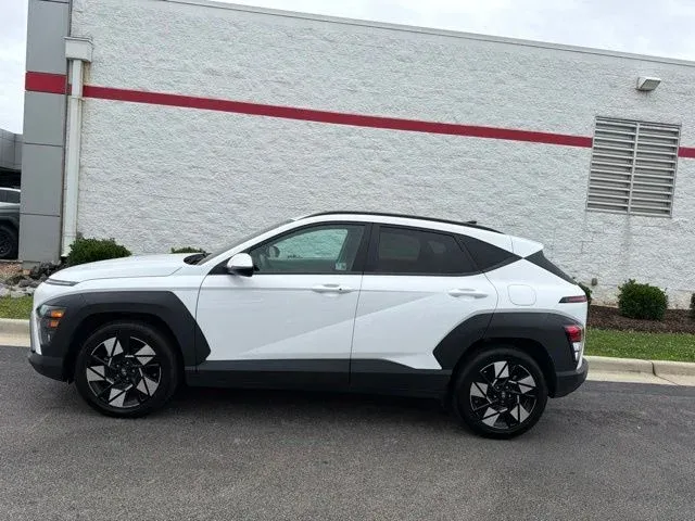2024 Hyundai Kona SEL thumbnail 4