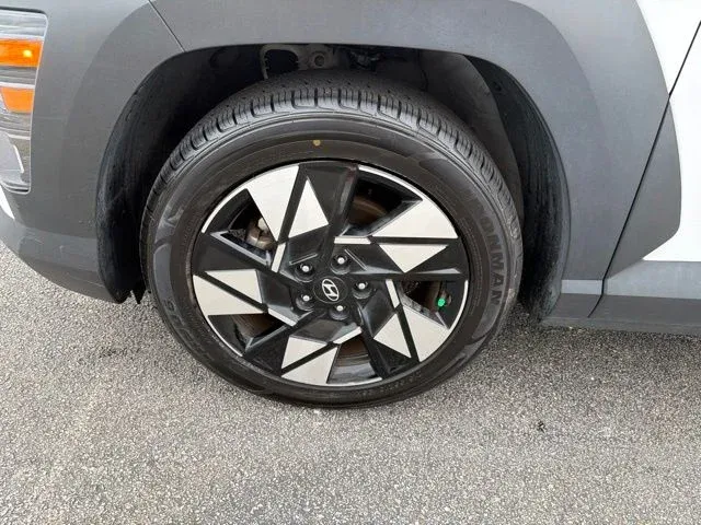 2024 Hyundai Kona SEL thumbnail 5