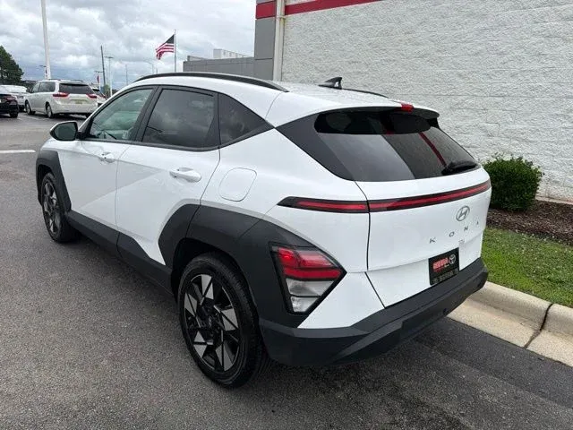 2024 Hyundai Kona SEL thumbnail 7