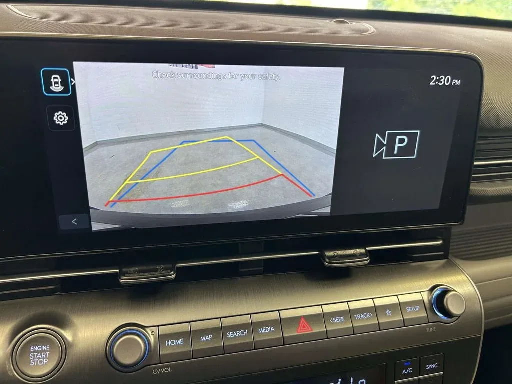 2024 Hyundai Kona SEL thumbnail 24