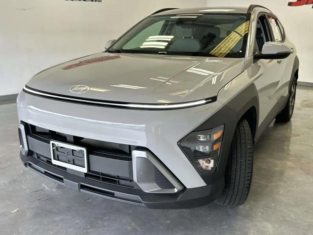 2024 Hyundai Kona SEL thumbnail 7