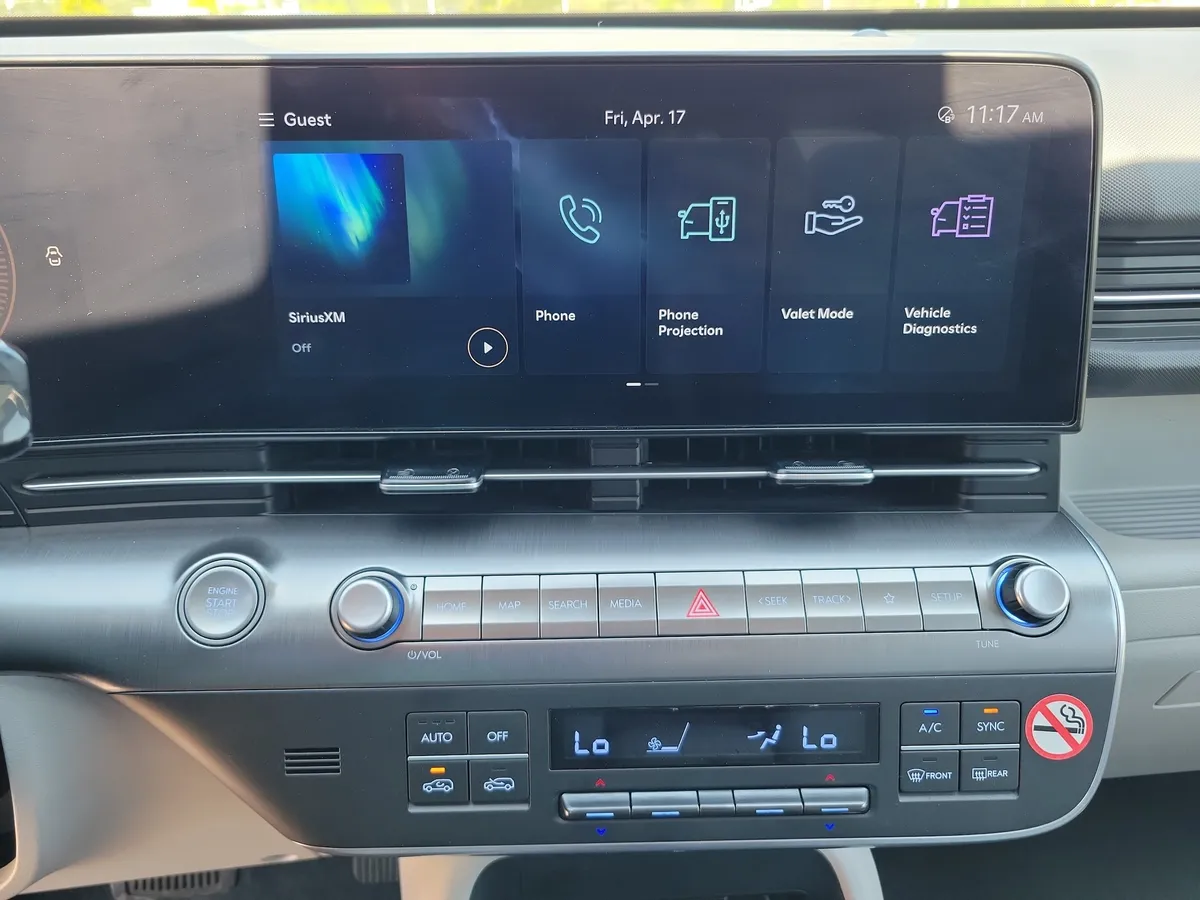 2024 Hyundai Kona SEL thumbnail 16