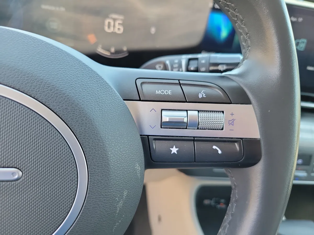 2024 Hyundai Kona SEL thumbnail 22