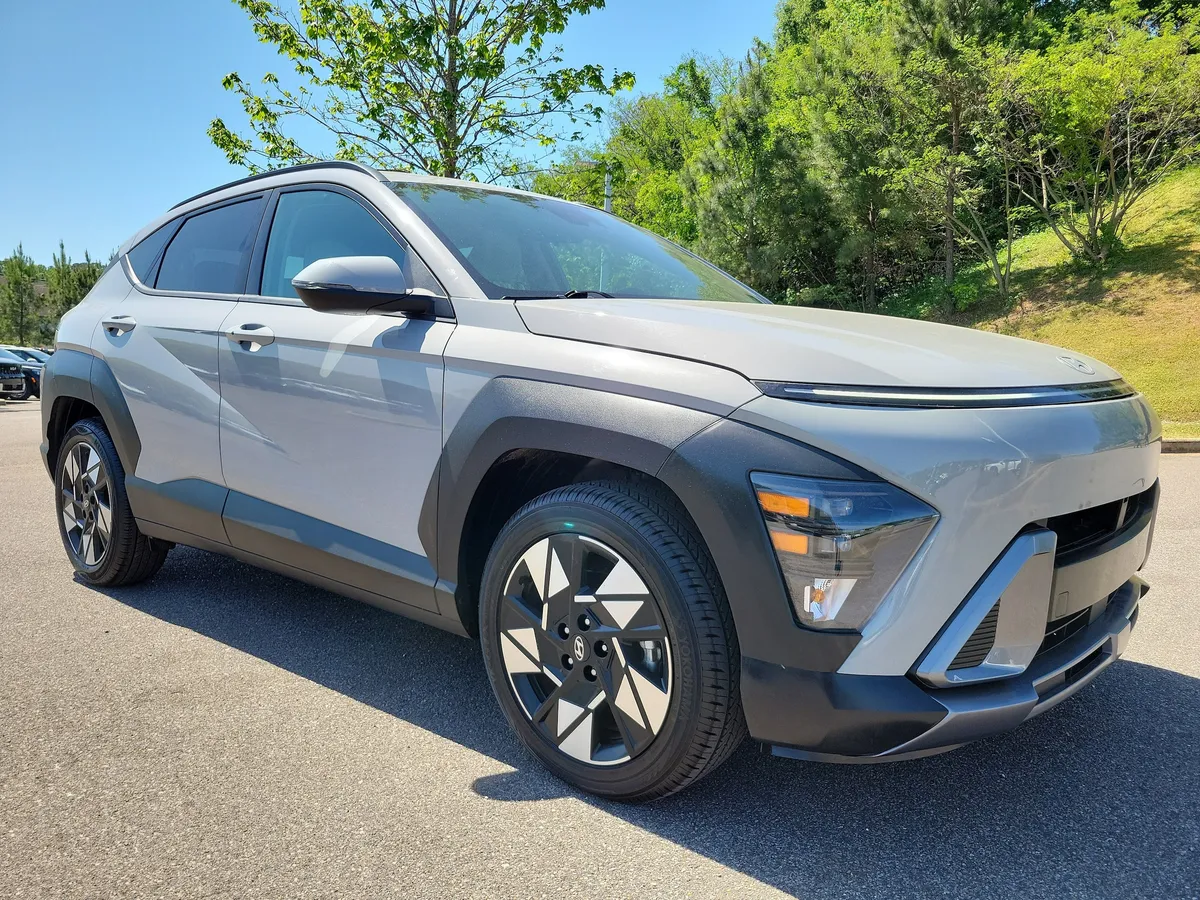 2024 Hyundai Kona SEL thumbnail 7