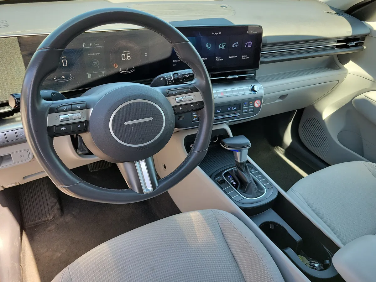 2024 Hyundai Kona SEL thumbnail 9