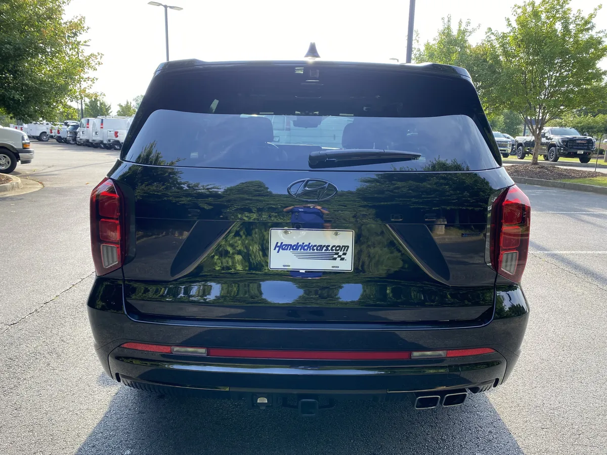 2024 Hyundai Palisade Calligraphy Night Edition thumbnail 7