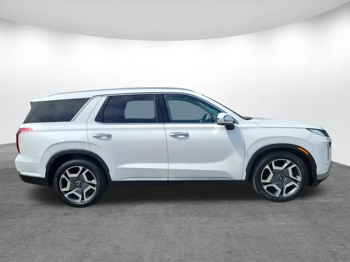 2024 Hyundai Palisade Limited thumbnail 2
