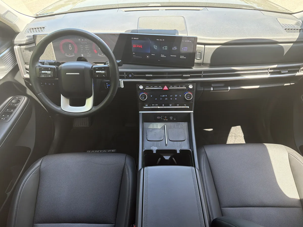 2024 Hyundai Santa Fe SEL thumbnail 2