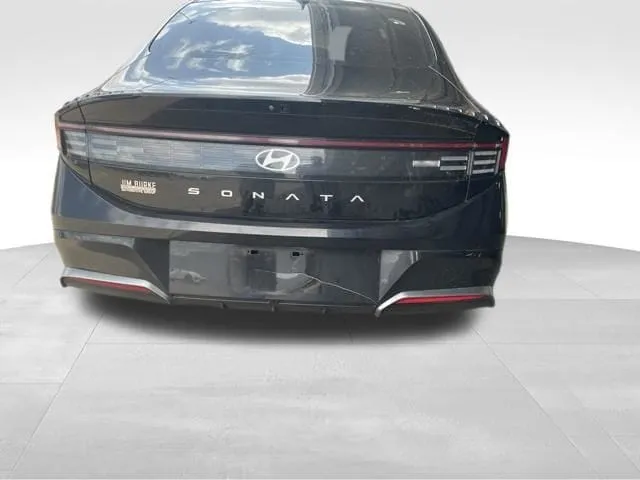 2024 Hyundai Sonata SEL thumbnail 5