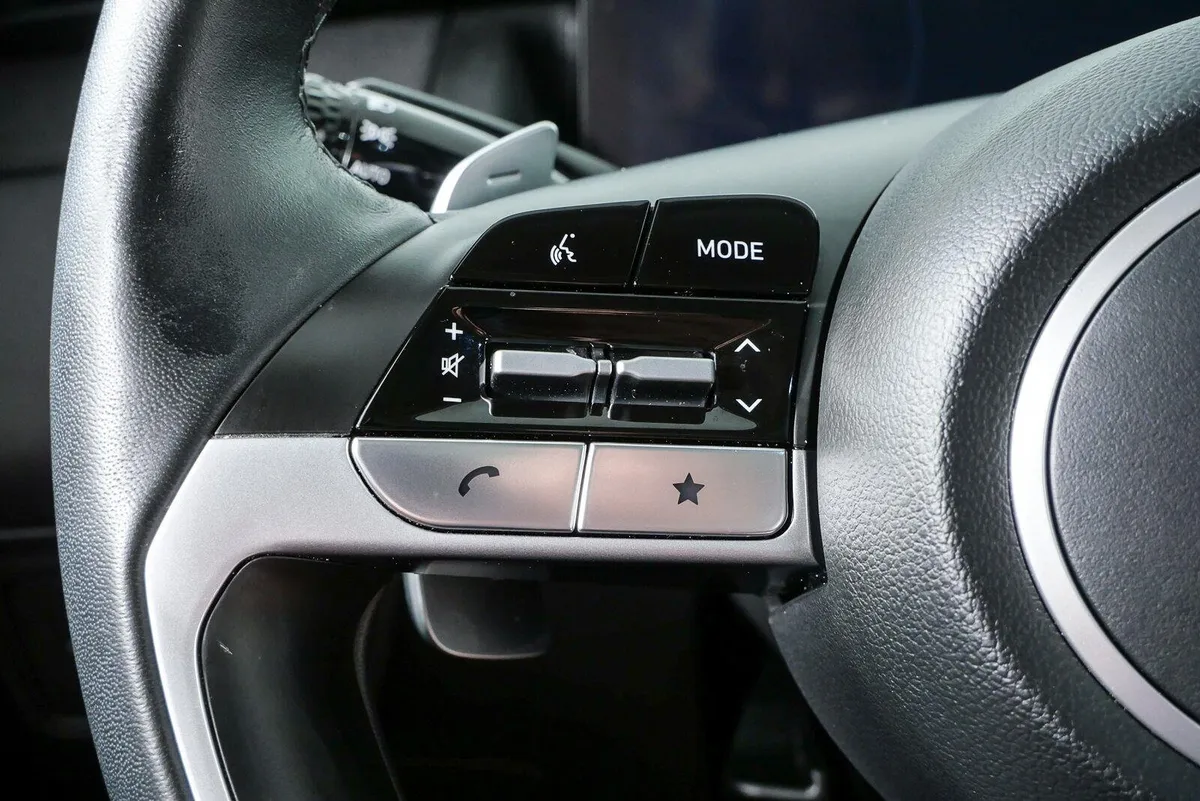 2024 HYUNDAI TUCSON HYBRID Limited thumbnail 11