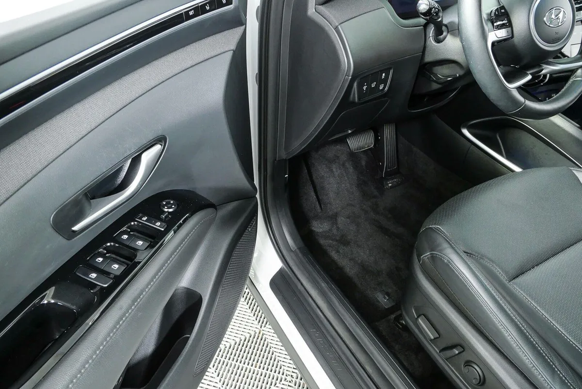 2024 HYUNDAI TUCSON HYBRID Limited thumbnail 8