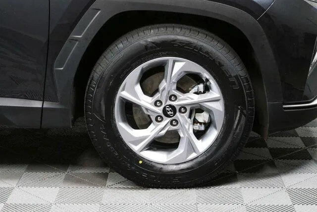 2024 HYUNDAI TUCSON SE thumbnail 33