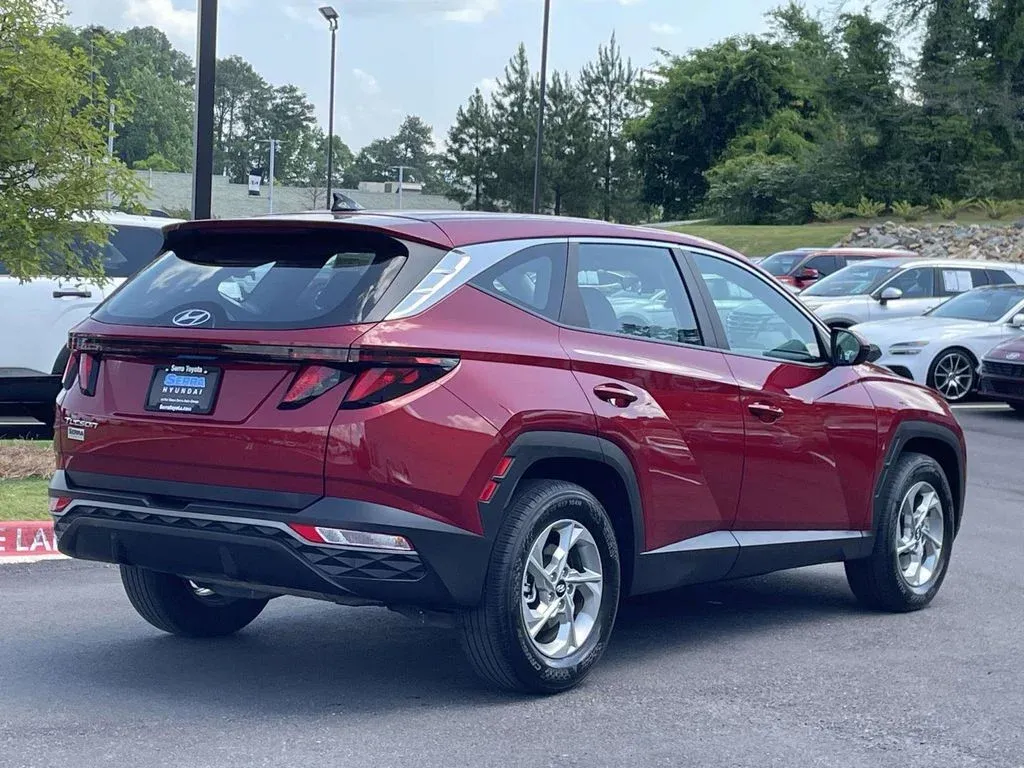 2024 Hyundai Tucson SE thumbnail 3