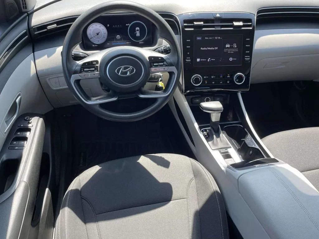 2024 Hyundai Tucson SE thumbnail 10