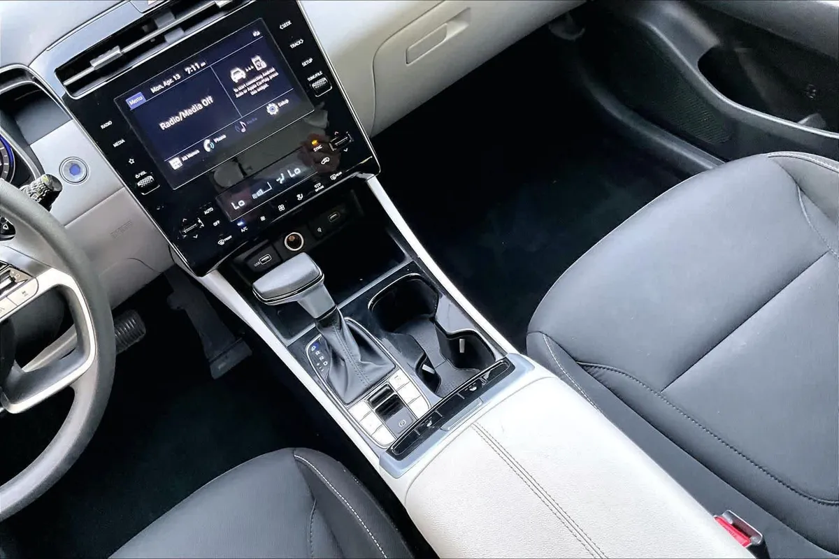 2024 Hyundai Tucson SEL thumbnail 15