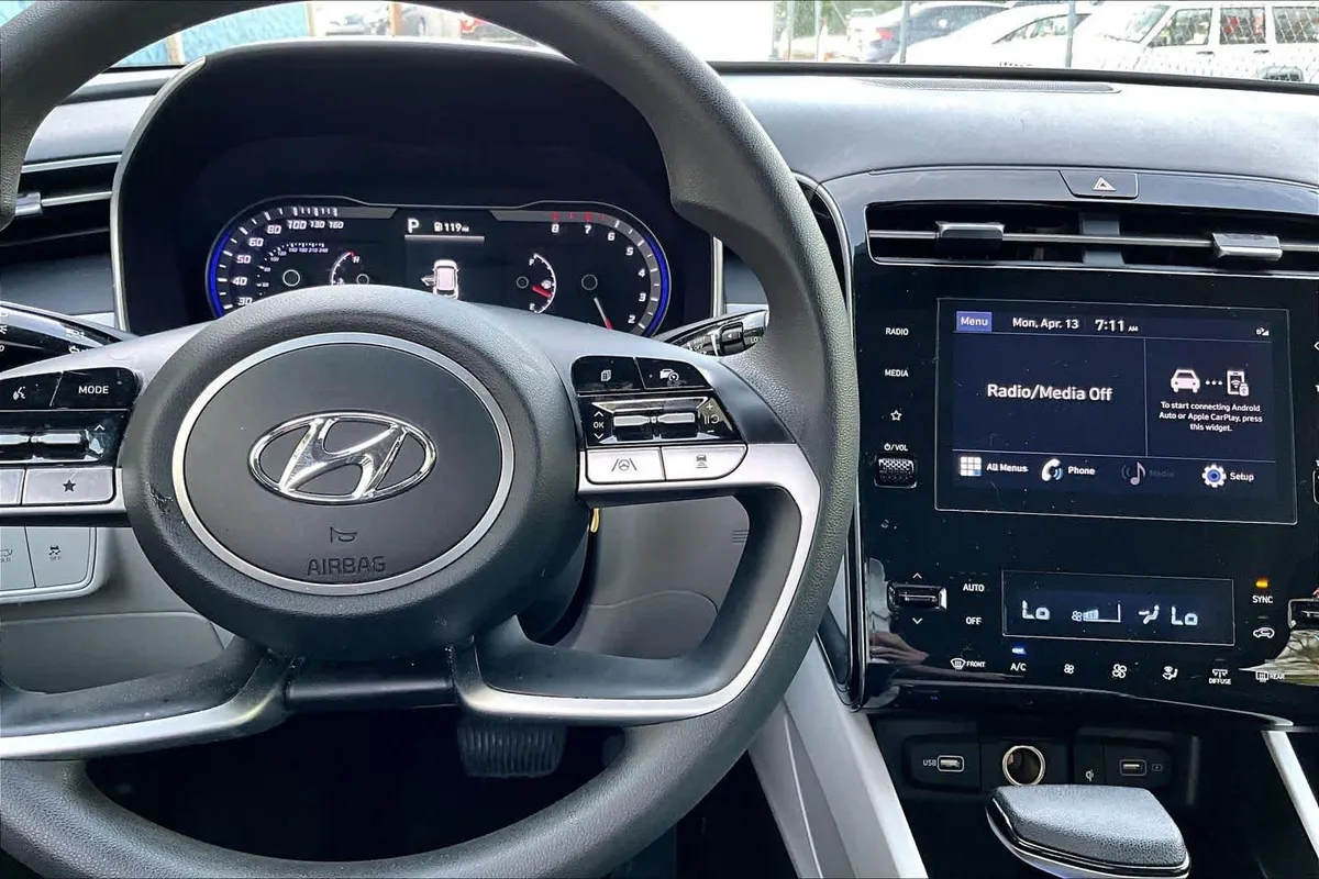 2024 Hyundai Tucson SEL thumbnail 23