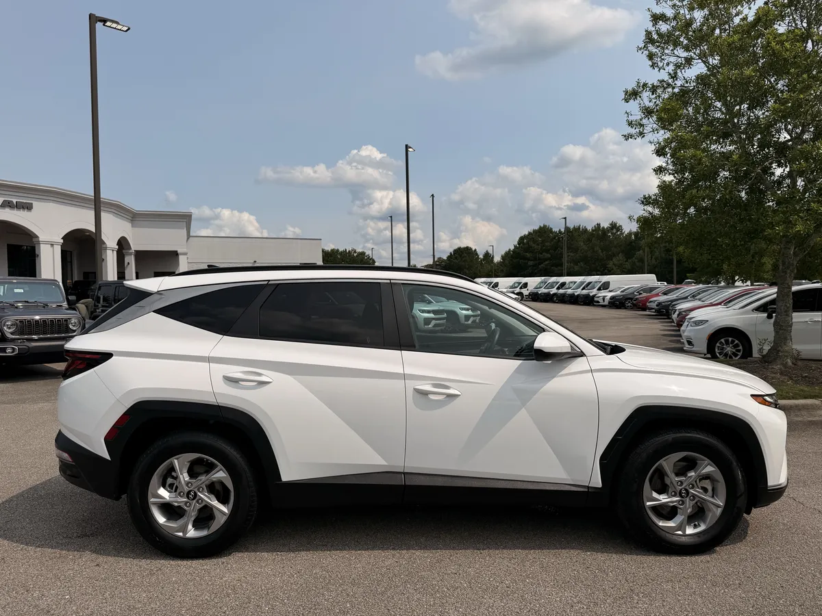 2024 Hyundai Tucson SEL thumbnail 11