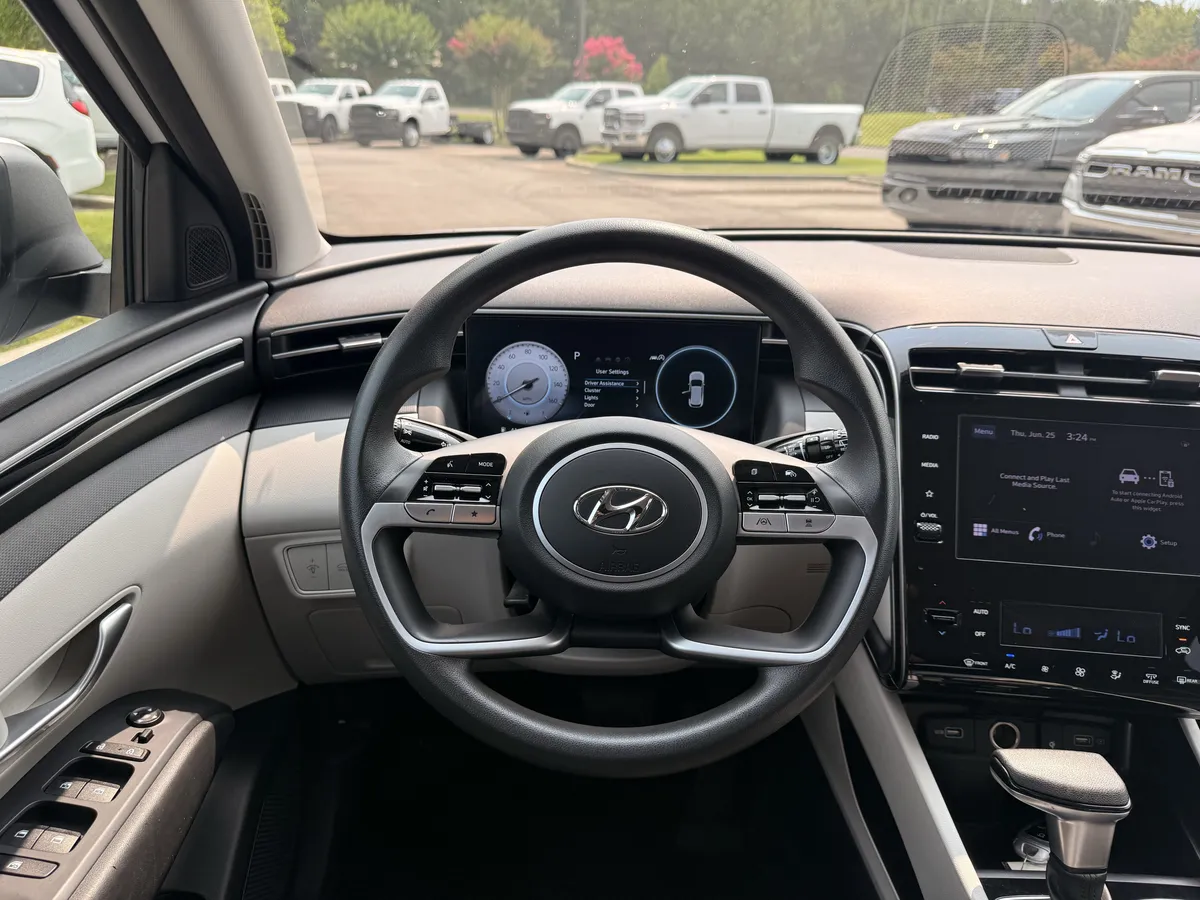 2024 Hyundai Tucson SEL thumbnail 25