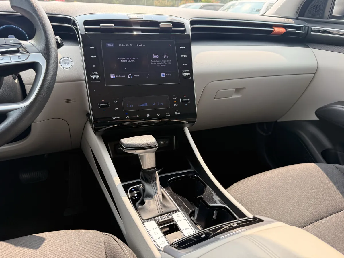 2024 Hyundai Tucson SEL thumbnail 28