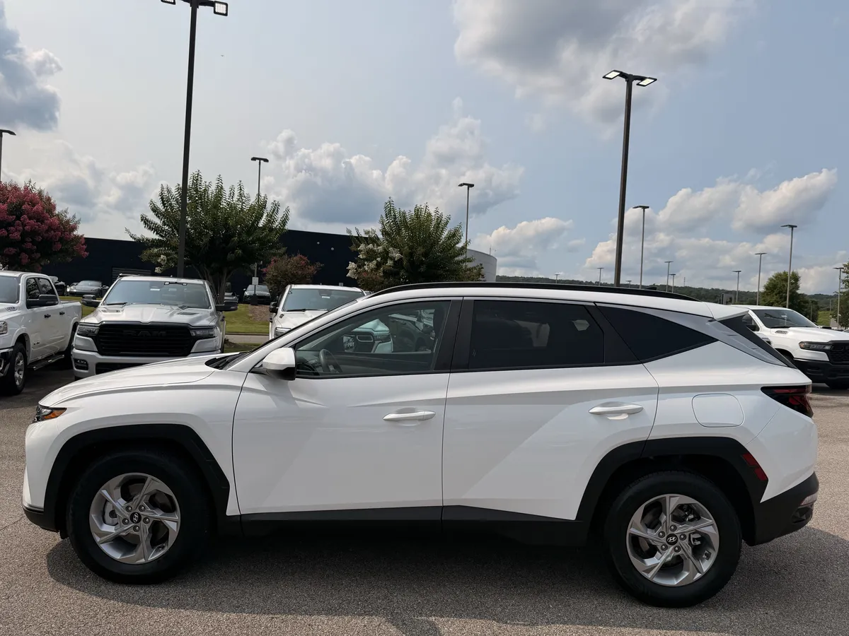 2024 Hyundai Tucson SEL thumbnail 8
