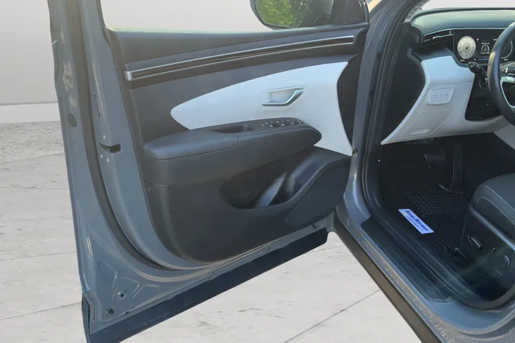 2024 Hyundai Tucson SEL thumbnail 11